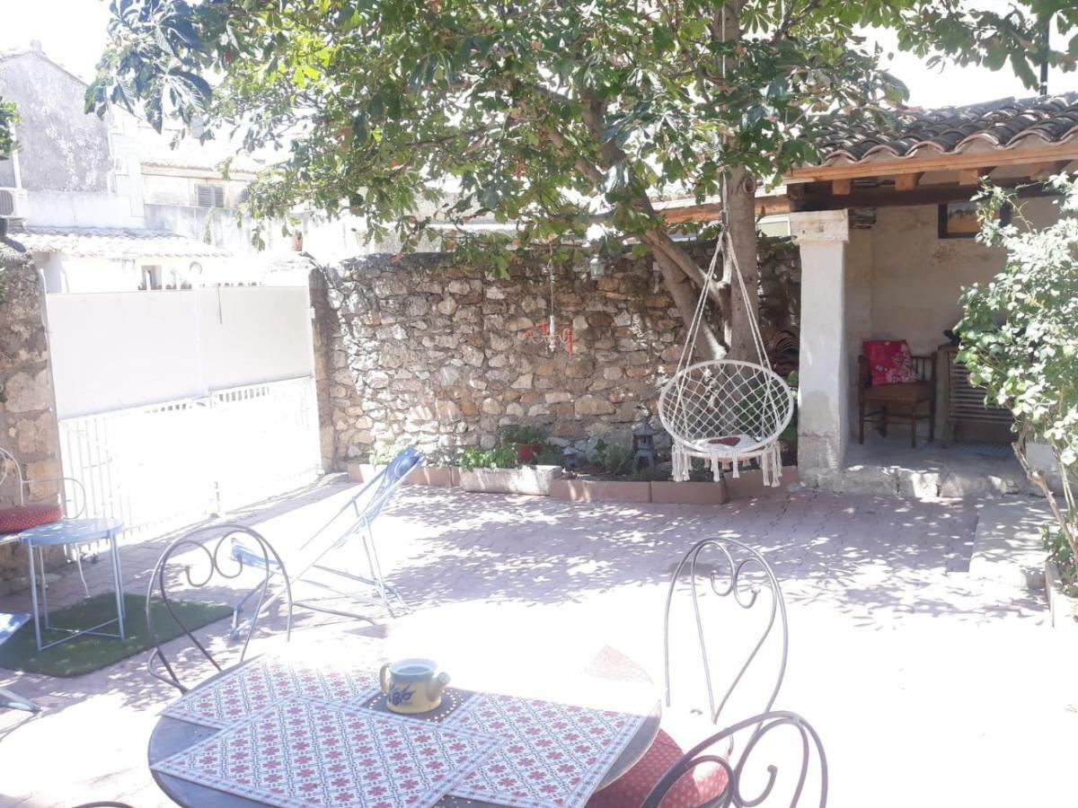 La Capucinette A L'Ombre Du Marronnier Villa Maussane les Alpilles Exteriör bild
